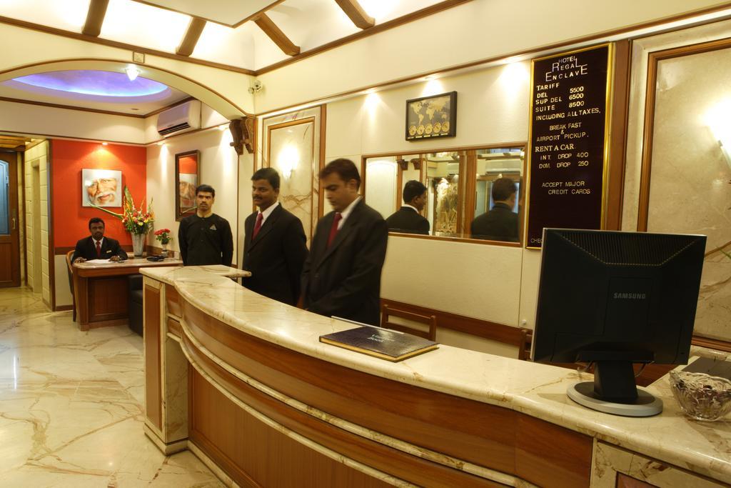 Regal Enclave Hotell Mumbai Exteriör bild
